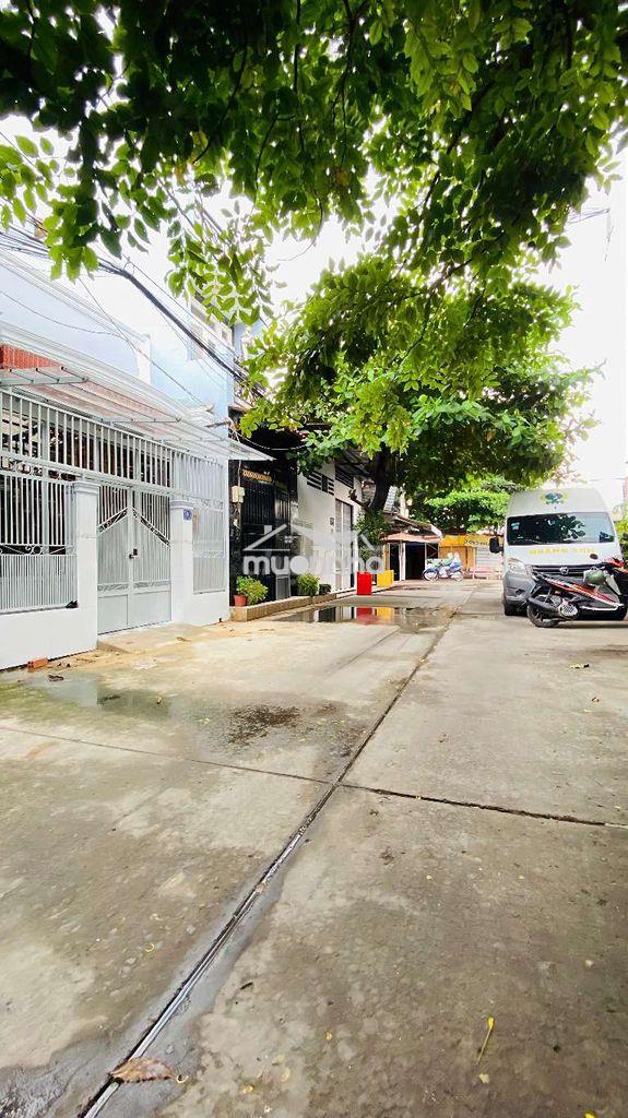 Dt 4x12 giá 3,4 tỷ,đường trước nhà 10m ngay lê văn quới ,hòa bình,shr