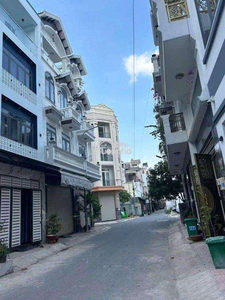 Nhà cho thuê dt 4x15 3 lầu đường liên khu 4-5