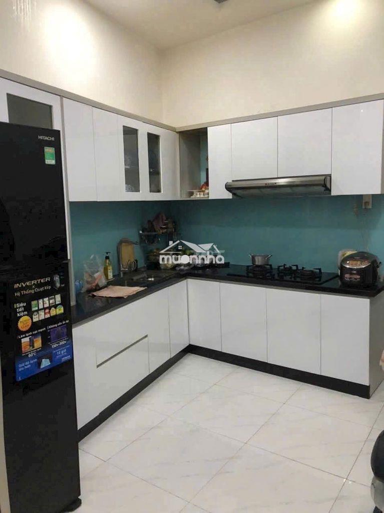 Nhà đẹp 3 lầu sân thượng, nở hậu lớn rất thoáng hồng bàng p16 q11 - 4