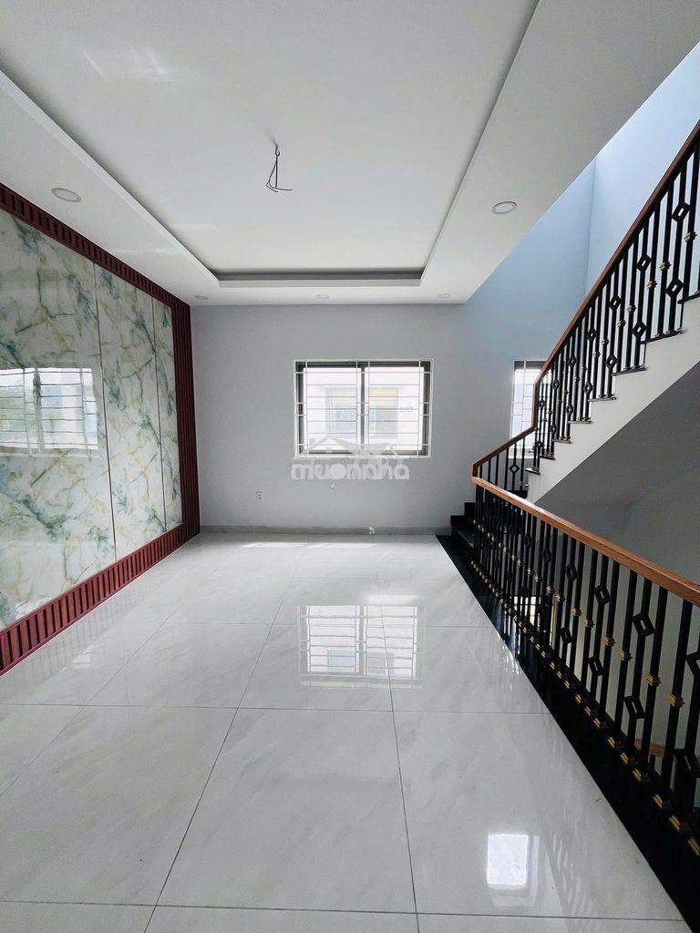 Bán căn nhà 75m2  (5x15m). view công viên + sát cổng chào số 3 - 3