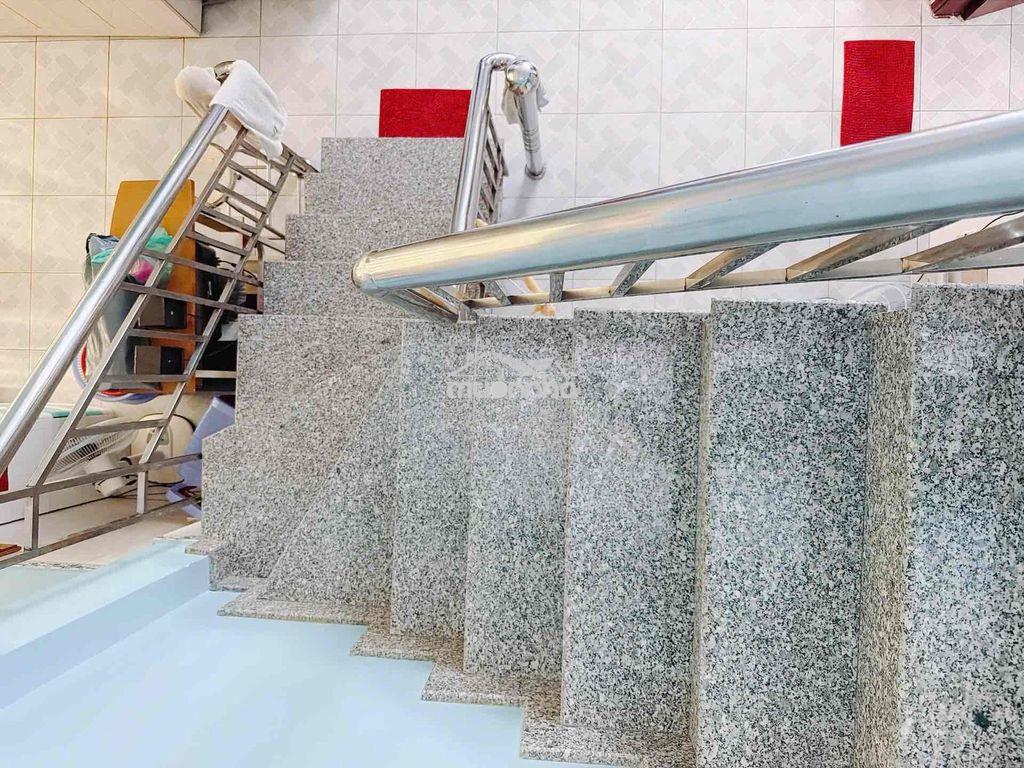 Bán nhà nguyễn khoái quận 4 hẻm 3m 3 tầng 43m2 nhà đẹp rẻ kdc chỉ 5 ty - 4