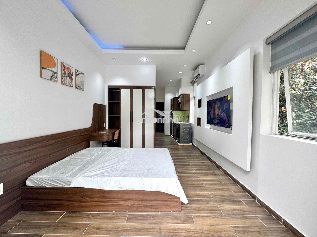Chính chủ cho thuê - ngay sân bay - full nội thất - view ban công - 3