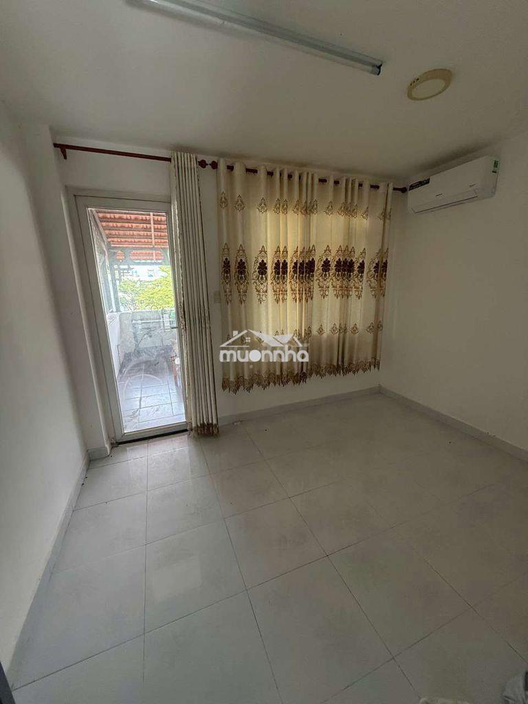 500 m đại học mở đại học sài gòn và chợ cách phú mỹ hưng 5 cây - 2