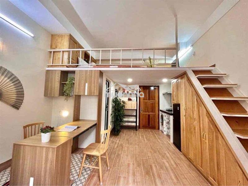Cho thuê duplex ban công 40m2 ngay cmt8 quận 10