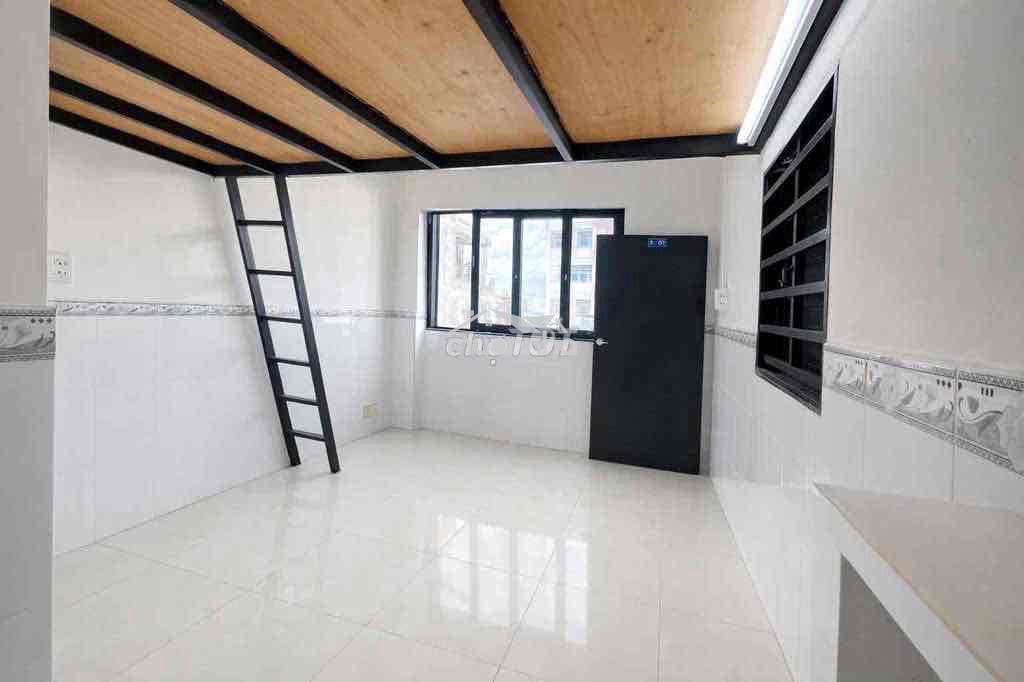 Phòng gác cửa sổ trời giá rẻ ngay tân hương, gần aeon tân phú, đầm sen - 3