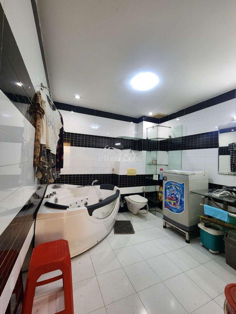 🔥Nhà 4 tầng trung tâm q3- sát mặt đường điện biên phủ 38m². giá 8,4đ - 2