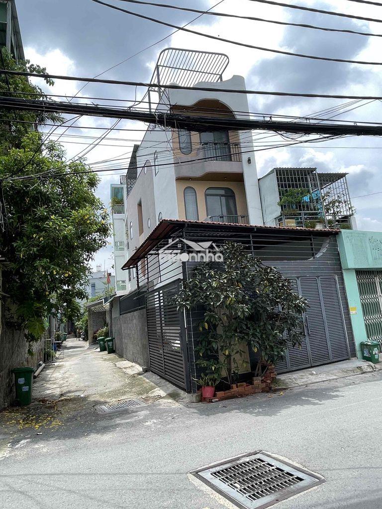 Nhà 3 tầng sân đậu xe hơi thiết kế hiện đại - ngay đình phong phú - q9