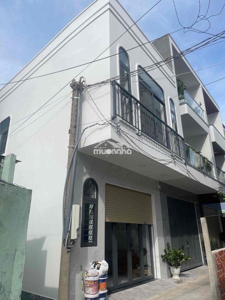 Bán nhà 2 mặt tiền hẻm