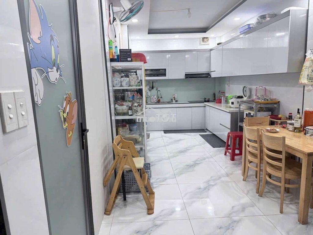 Cho thuê nhà lầu hẽm xe hơi full nội thất đường tân liêm xã phong phú - 3