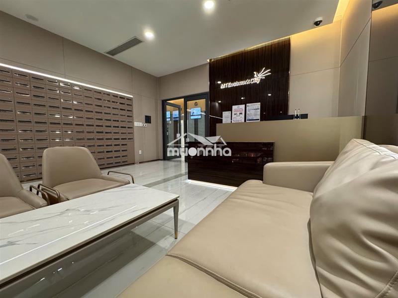 Cho thuê ch 1pn rèm giá 5tr, có máy lạnh giá 5.5tr c/c mt eastmark, lt