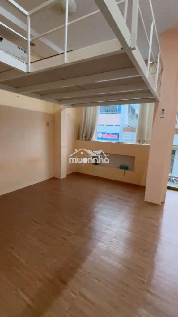 Phòng lầu 1 có gác cách phố ẩm thực vĩnh khánh 50m - 2