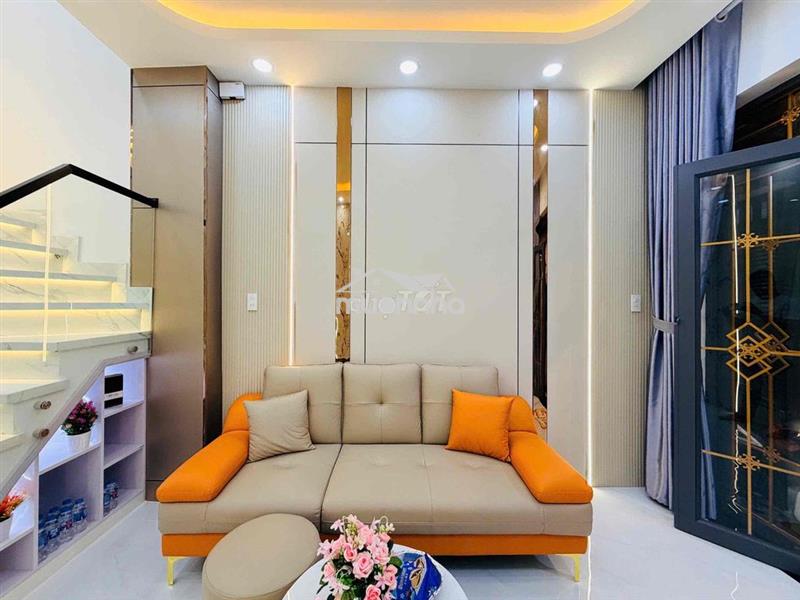 Bán nhà nhỉnh 4 tỷ hẻm xe hơi - gần emart phan huy ích gò vấp