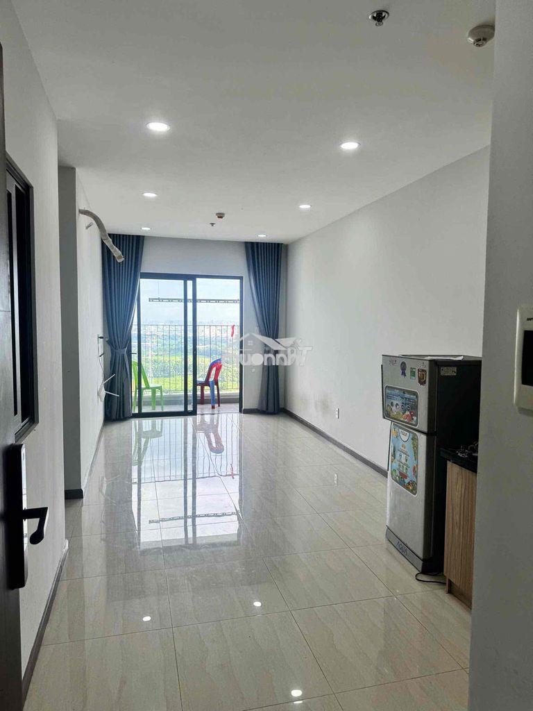 Cho thuê căn hộ làng đại học bcons plaza 2pn 2wc