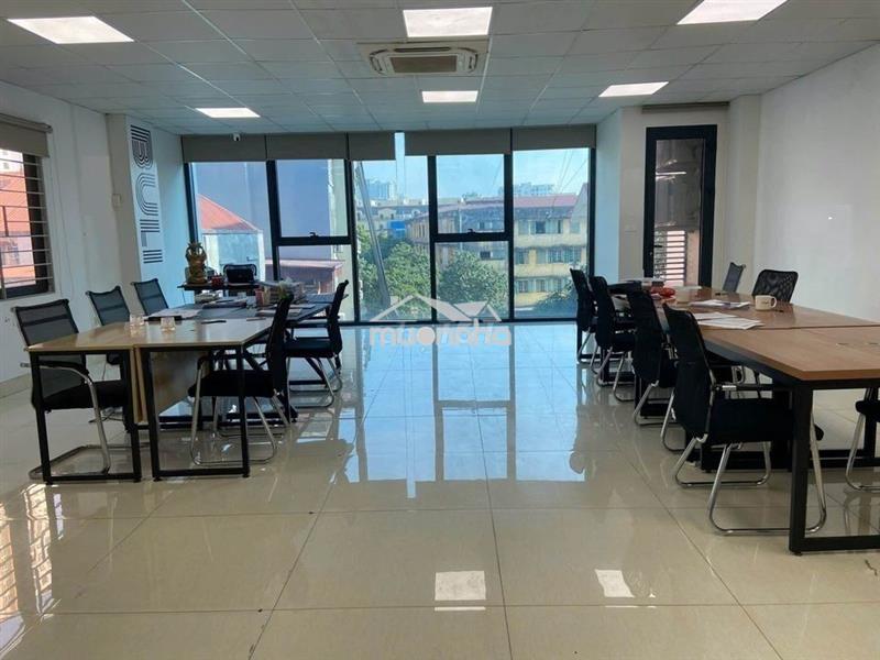 Cho thuê văn phòng khu sân bay tsn. dt 75m2 đường cửu long