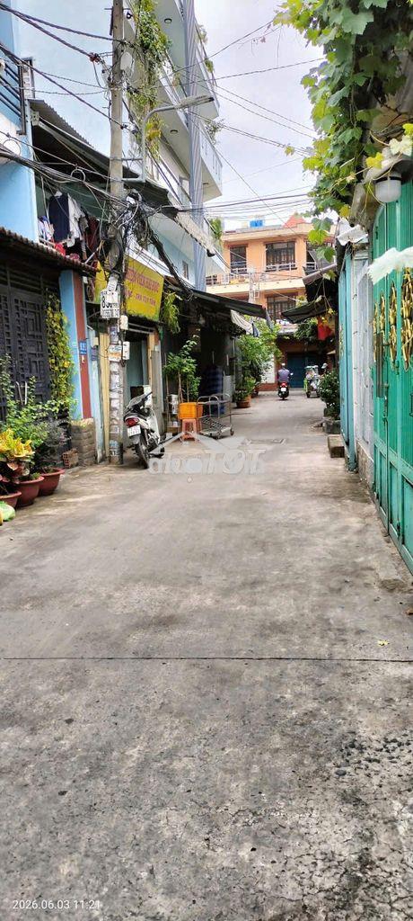 Cho thuê nhà 4,5x11m, gác suốt, hẻm 3m âu dương lân, p.3, q.8 - 4