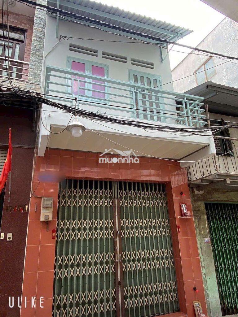 Gần công viên lãnh binh thăng