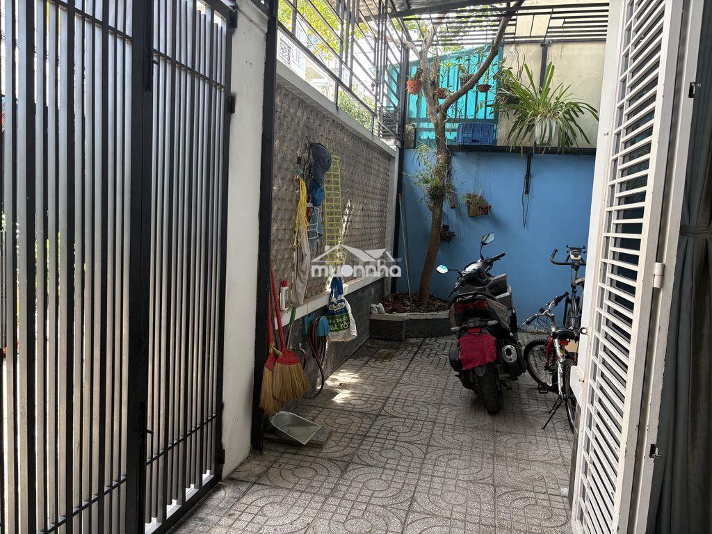 Nhà phường phú thuận cách pmh 500m - 2