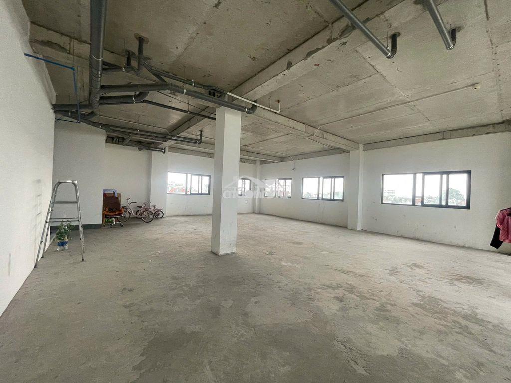 Mb cho thuê dt : 11 x 14m2, giá 16tr/ gần chợ đông hoà - 3
