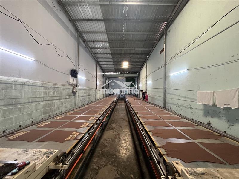 Cho thuê xưởng 180m đông hoà dĩ ăn có 3 pha
