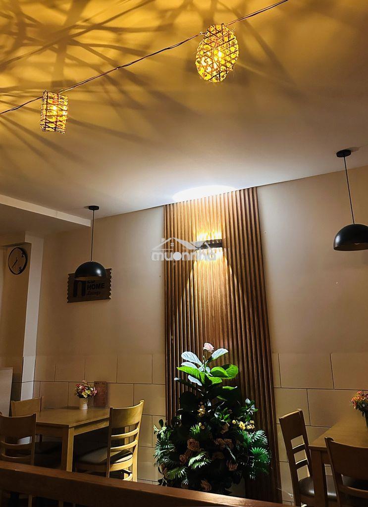 Studio ban công mới, đẹp, yên tĩnh, đầy đủ nội thất