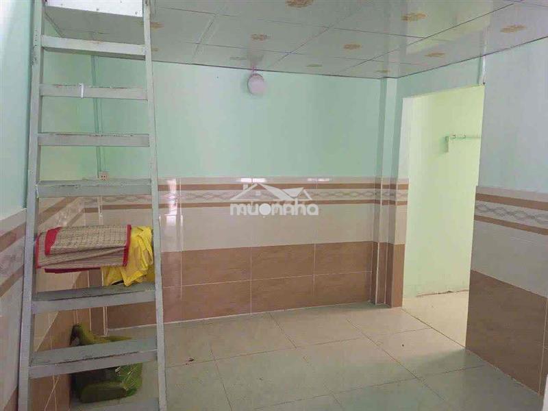 Phòng thoáng mát, rộng rãi gần chợ chữ s