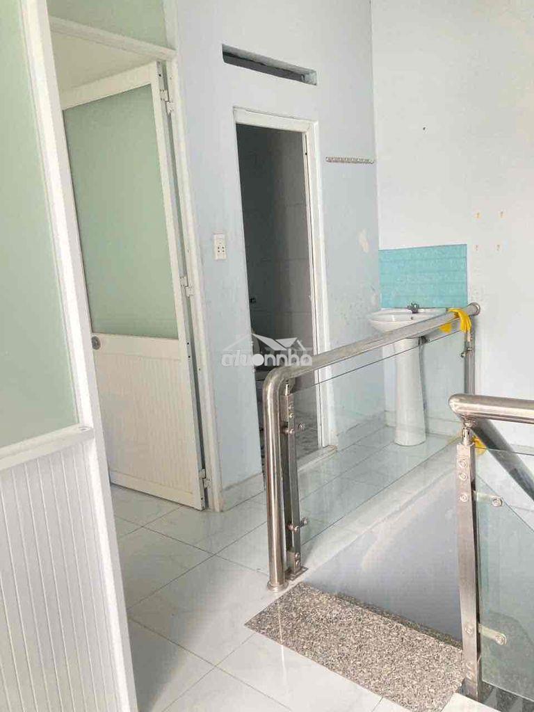 Cho thuê nhà nguyên căn lê văn chí 2 phòng ngủ 2 vệ sinh - 2
