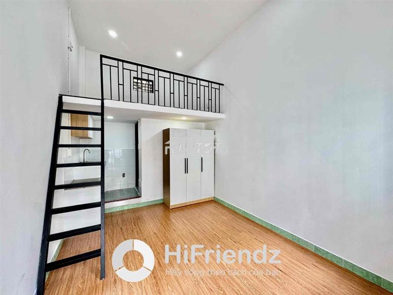 🔥Cho thuê phòng gác siêu rộng 30m2 - ngay trệt gần chợ hoàng hoa thám
