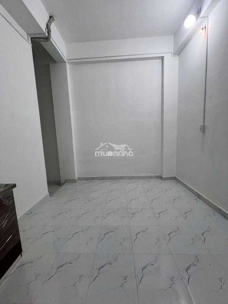 Máy lạnh, wc riêng, giờ tự do, có thang máy, gần đh sài gòn, sư phạm - 2