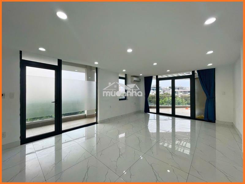Cho thuê văn phòng 50m2 ban công góc đẹp - vạn phúc city