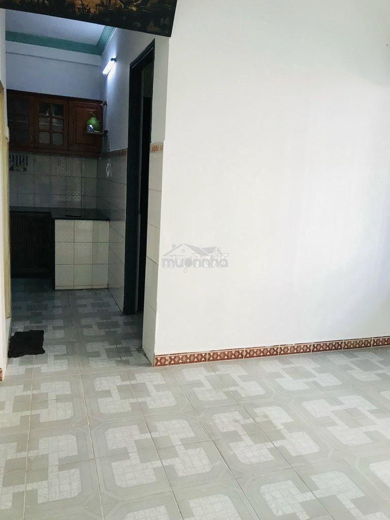 Cho thuê căn hộ chung cư lầu 1 miếu nổi 5 tầng