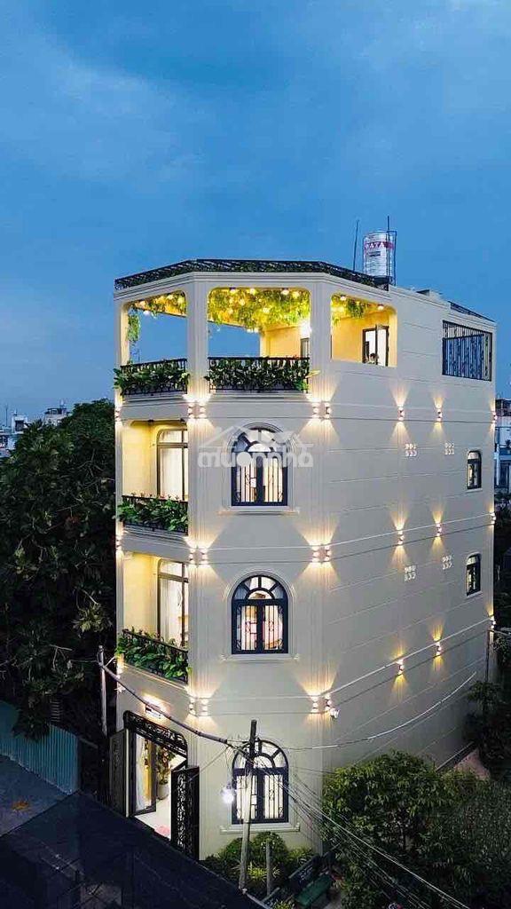 Siêu phẩm luxury xây mới 100%_sát bên emart phan huy ích.