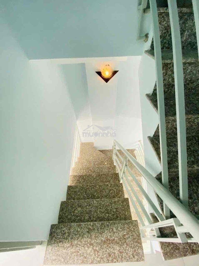 Cho thuê nhà tl gần cddl q12 2p ngủ 2wc gia 5tr2 /th