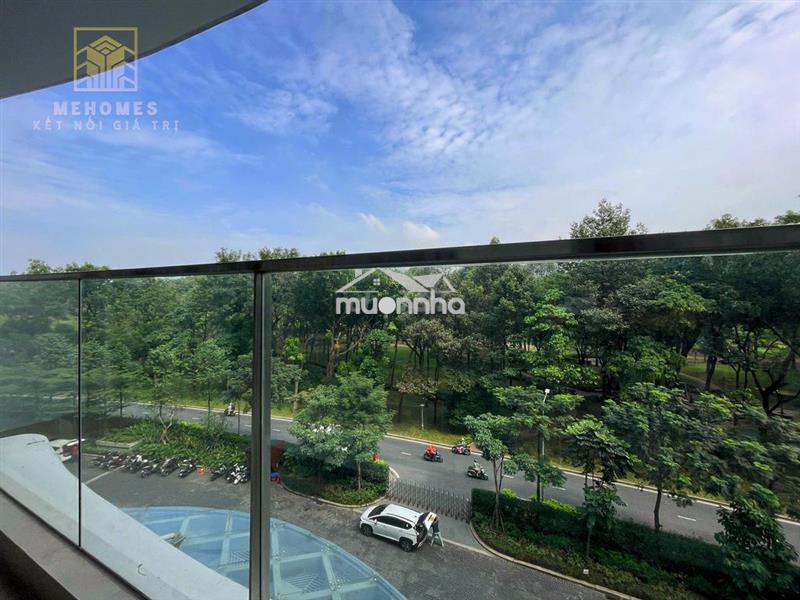 🍀 Cho thuê ban công dài 3pn nội thất cơ bản, tầng cao view rừng mát mẻ