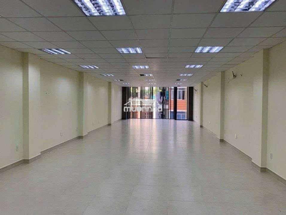 ​🔥 Mặt tiền ngô gia tự, quận 10 – tòa nhà mới đẹp, - 2