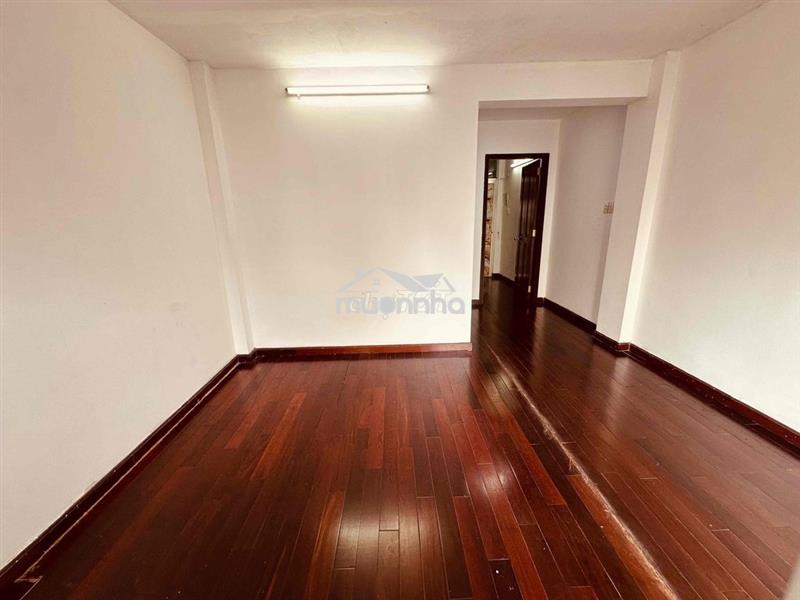 Nguyên tầng - 1pn tách bếp - ban công lớn