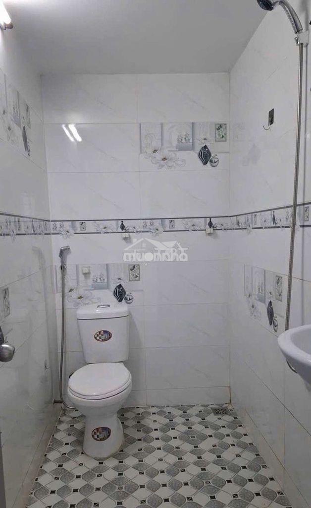 Siêu phẩm nằm ngay hương lộ 2, nhà mới 2 tầng , 42m2,nhỉnh 3 đồng - 4