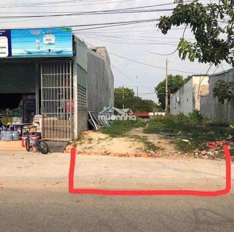 NHÀ KẸT TIỀN BÁN. LH @932961506