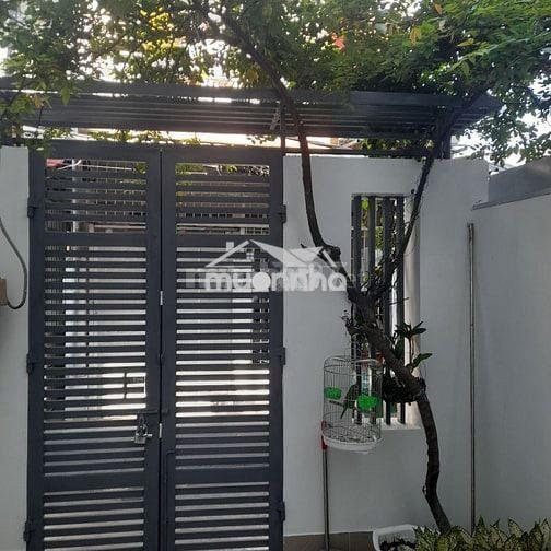 Nhà mới cấp 4 có sân rộng ngay cầu long kiểng - dt 5,2x22m