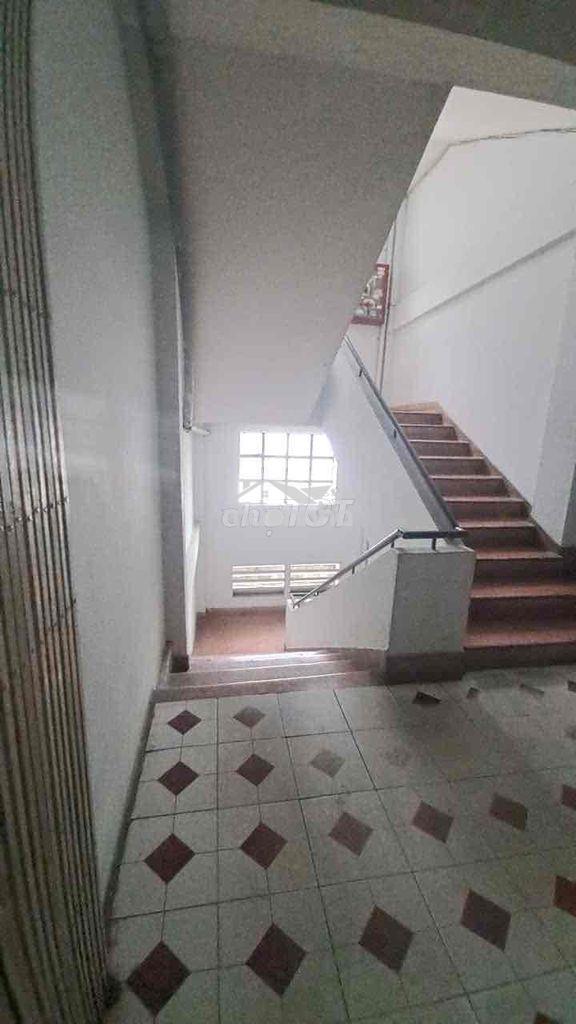 Bán chung cư 148 thống nhất 62m lầu 1 có 2pn . 1wc - 4