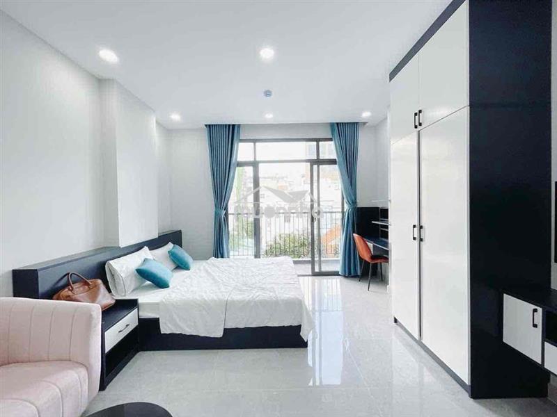 1pn cực rộng full nội thất có ban công thang máy ngay trung tâm quận 3