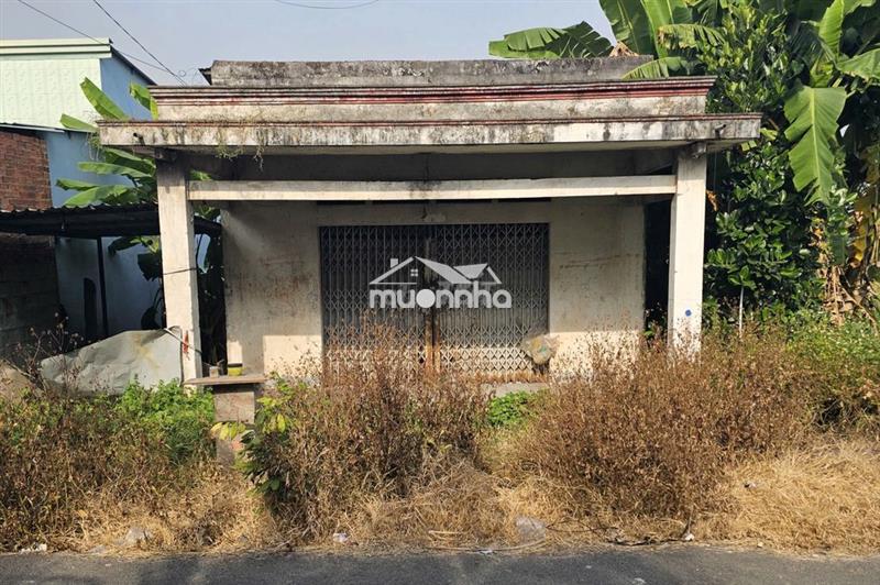 Bán nhà ngay tân thông hội, dt 210m2, full thổ, giá: 630 triệu, shr