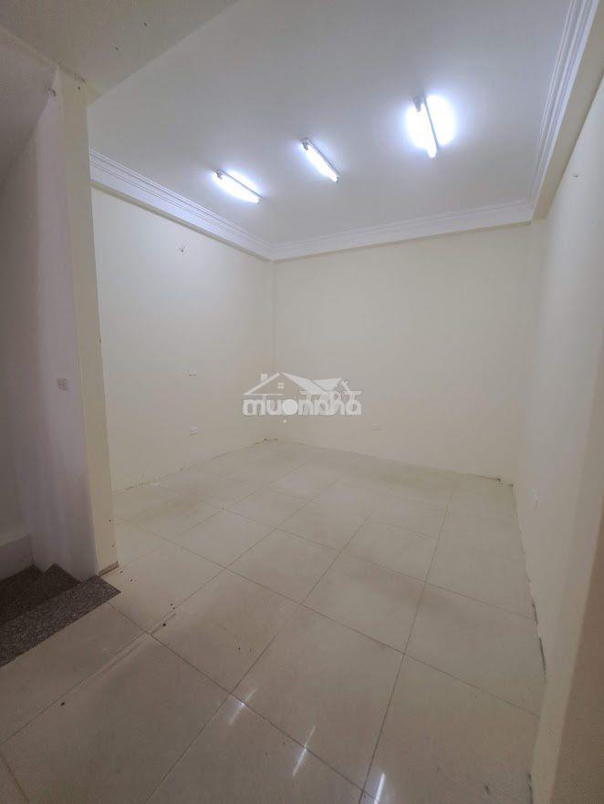 Cho thuê nhà ngõ 20 phố nghĩa đô. diện tịch 45m2 x 5 tầng, 18 triệu - 3