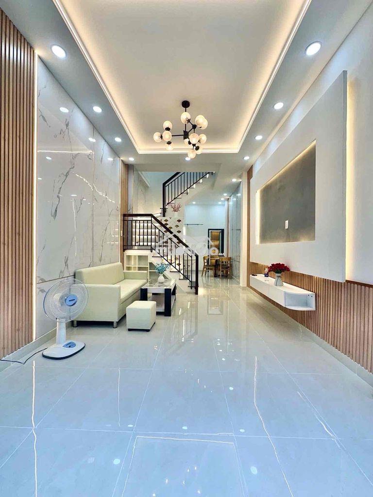 Hiếm ngon nhất p15. hxh tân bình . chỉ 5.2 ỷ 2 tầng . gần 40m2 .3 pn