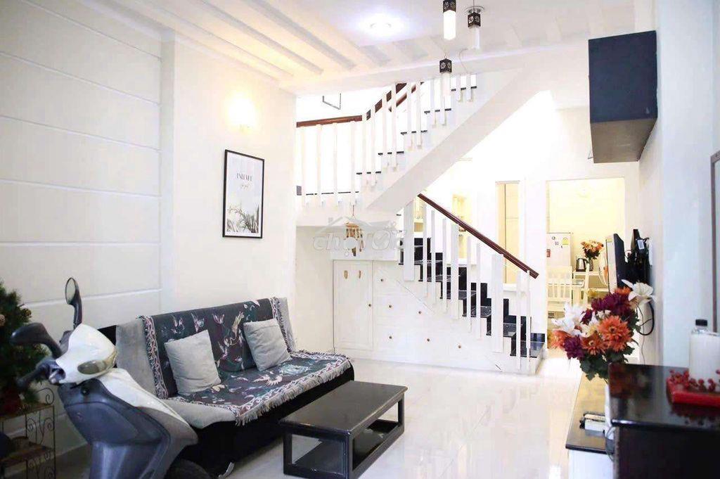 Ô tô đỗ cửa 3x15m 45m2 2 tầng 2 phòng ngủ - chỉ nhỉnh 150 triệu/m2 - 2