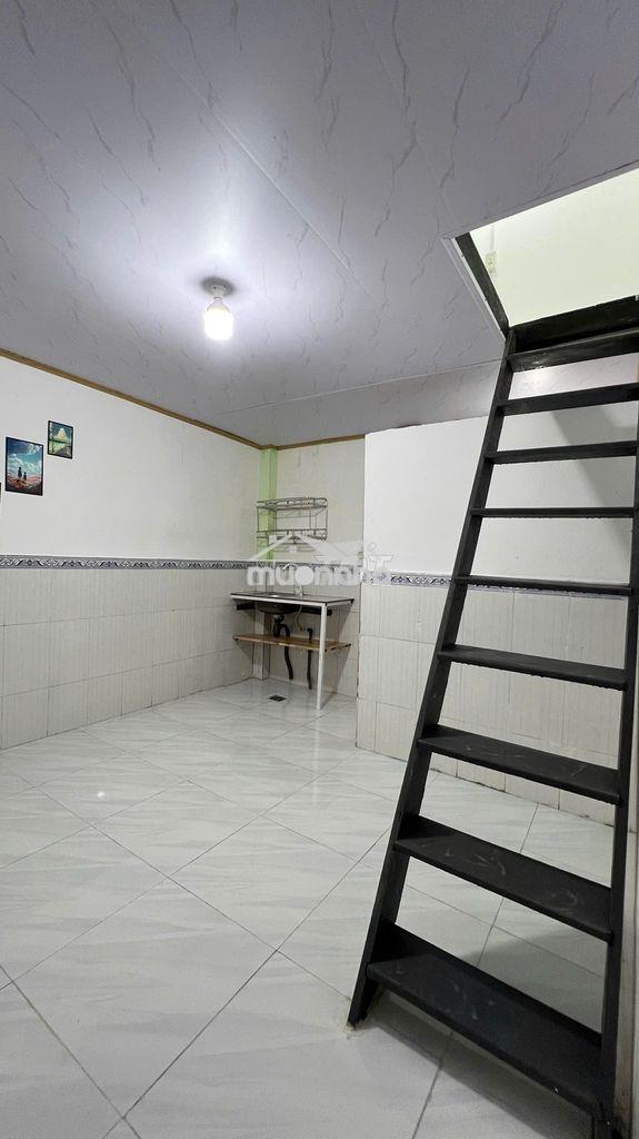 Chính chủ phòng mới  gác suốt cực rộng cao 2m không đụng đầu, giá 2tr7 - Ảnh 2