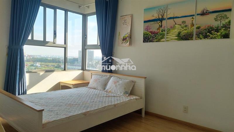 Cho thuê 1 pn lớn trong căn hộ 2 pn