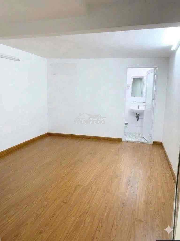 Cho thuê nhà nguyên căn đường huỳnh văn bánh thích hợp ở và kd - 3