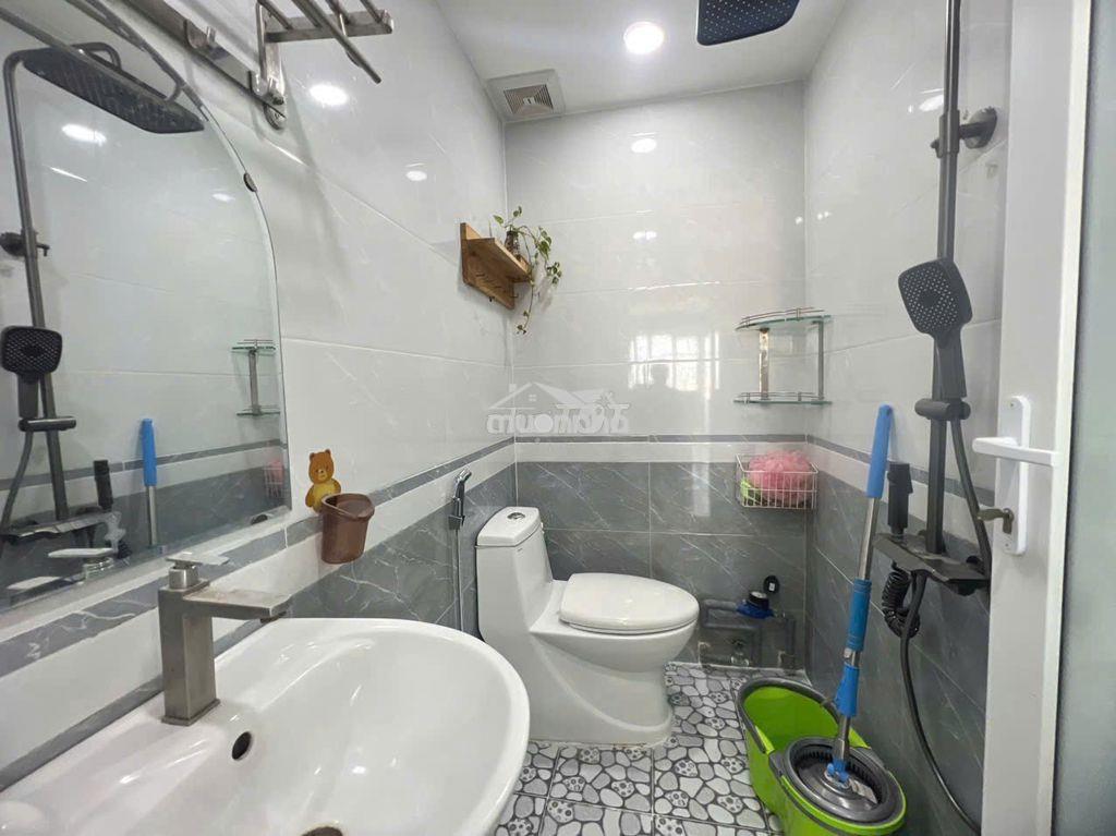 Hộ khẩu quận 5 chỉ 3.1 tỷ - nhà mới đẹp ở ngay - 2pn 2wc hiếm có - 3