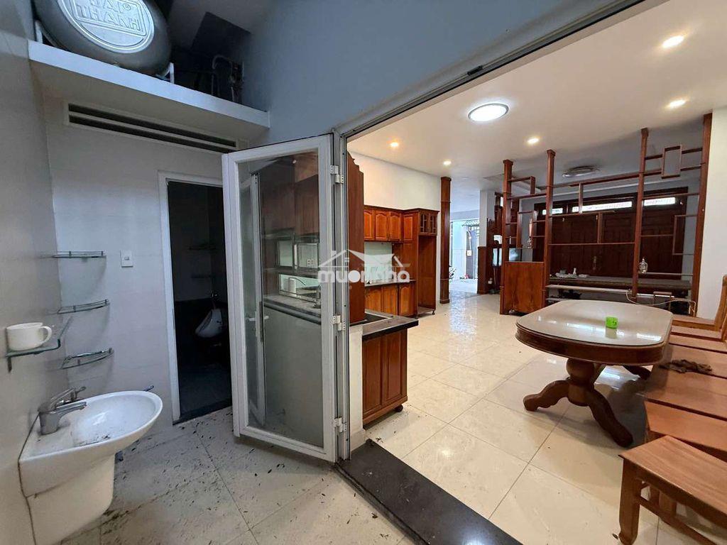 Bán nhà phố 1 trệt 2 lầu ngay bệnh viện hẻm xe hơi có gara ô tô - 4