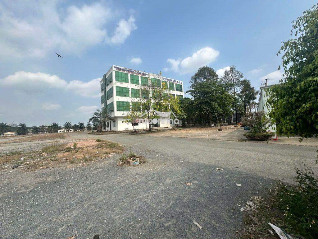 Cho thuê tòa nhà văn phòng 1300m2, mặt tiền ql1a, bình tân - 2
